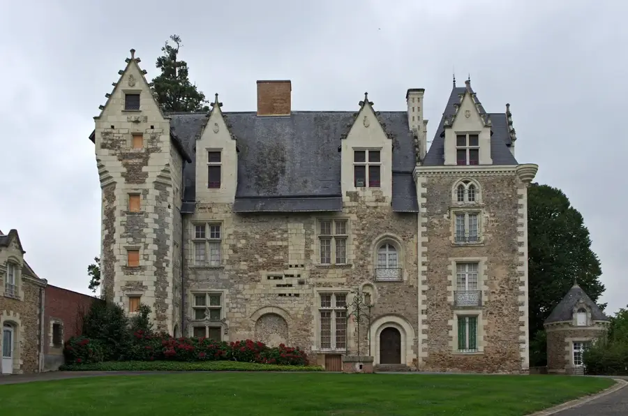 Rives-du-Loir-en-Anjou – Stadt