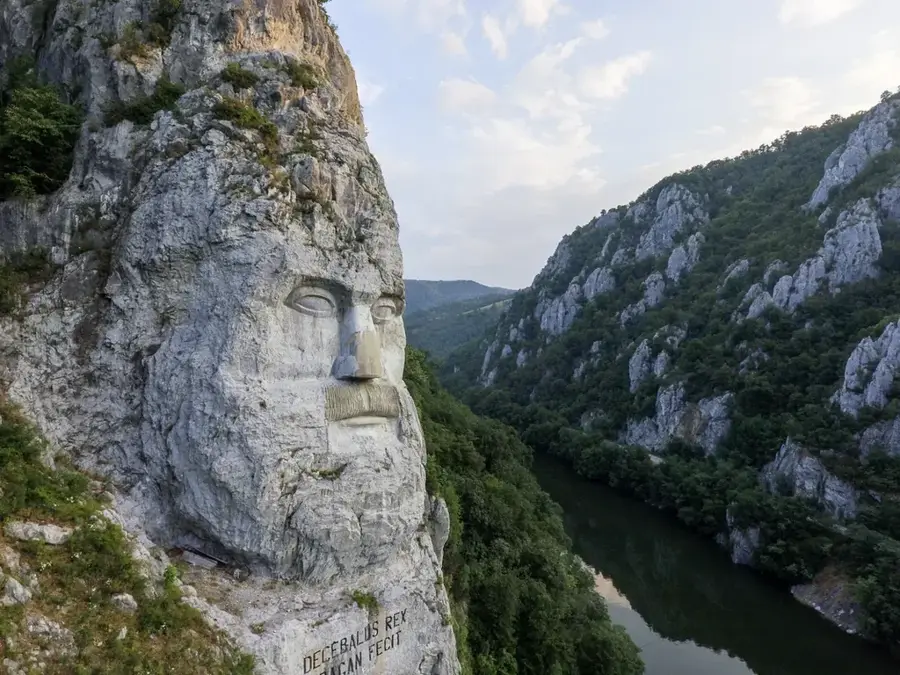 Decebal arcmása — Orsova (Románia)