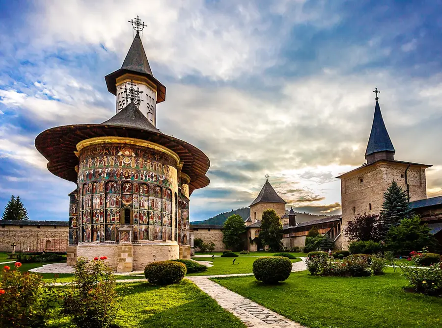Sucevița Monastery — Voitinel (Romania)