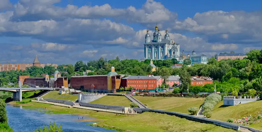 Smolensk — Winter Palace (Russia)