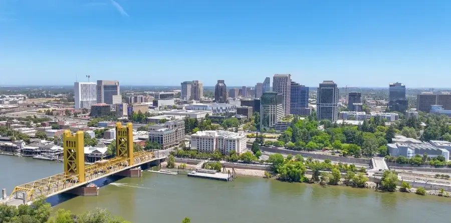 Sacramento — Antioch (USA)