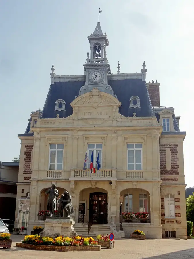 Saint-Just-en-Chaussée – oraș