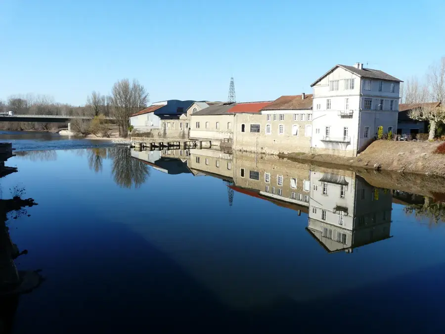 Saint-Pantaléon-de-Larche – város