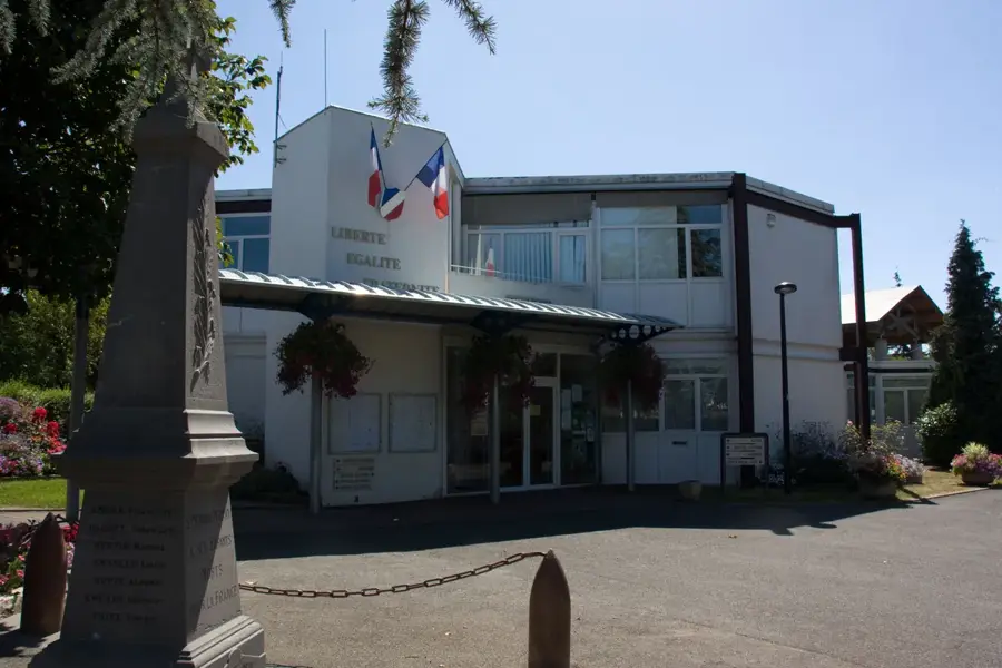 Saint-Pierre-du-Perray – oraș