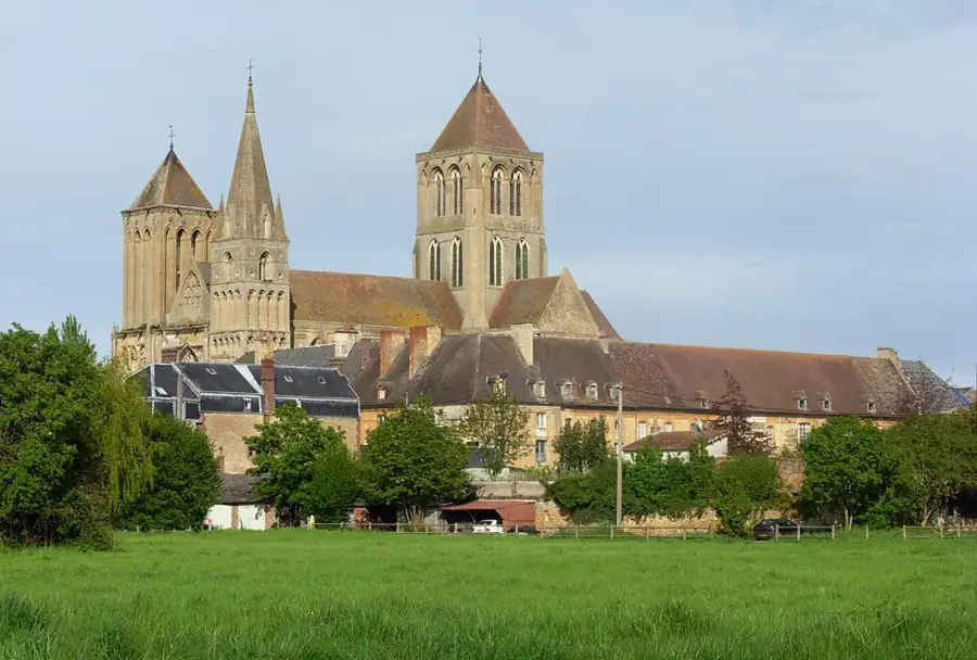 Saint-Pierre-sur-Dives – oraș