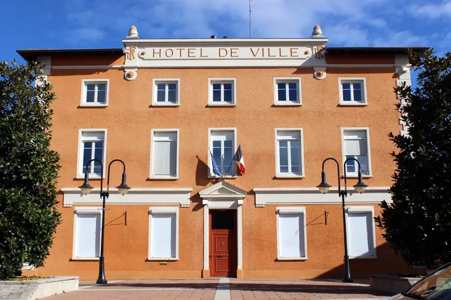 Saint-Quentin-Fallavier – oraș