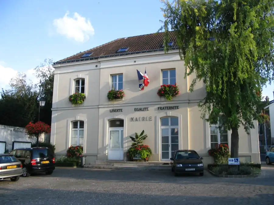 Saint-Thibault-des-Vignes – oraș