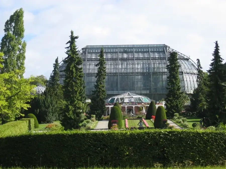 Grădina Botanică — Clădirea Carnegie (Saint Vincent și Grenadinele)