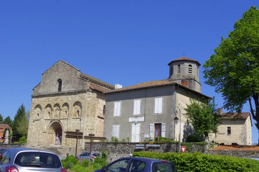 Salles – város