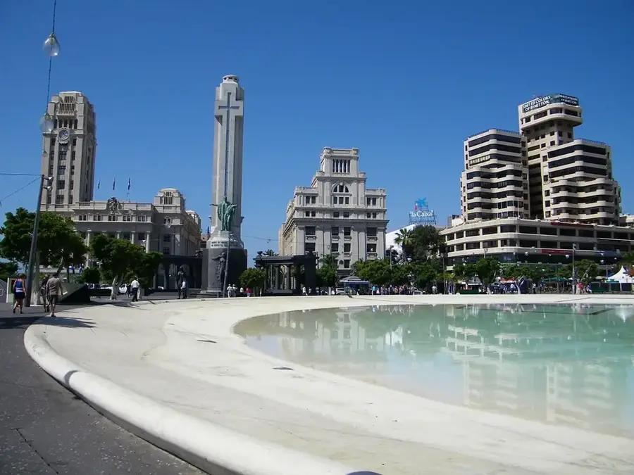 Santa Cruz-sziget — San Cristóbal-sziget (Ecuador)
