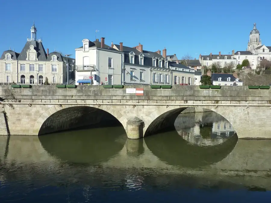 Segré-en-Anjou Bleu – Stadt