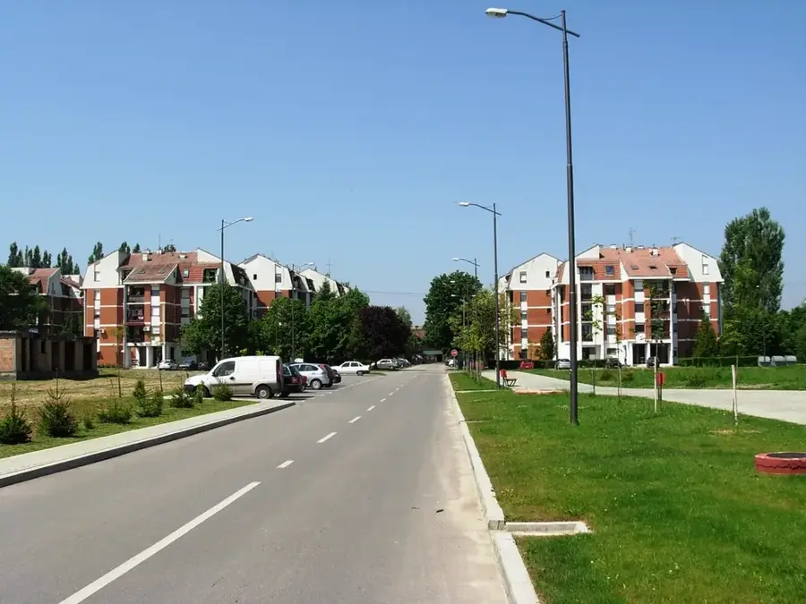 Kloster Beočin — Ada (Serbien)