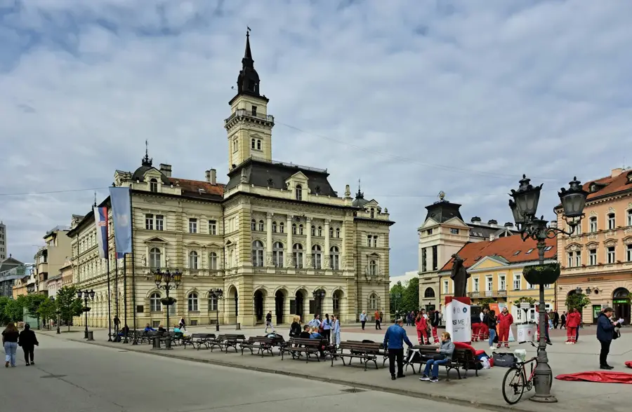Novi Sad — Kać (Serbien)
