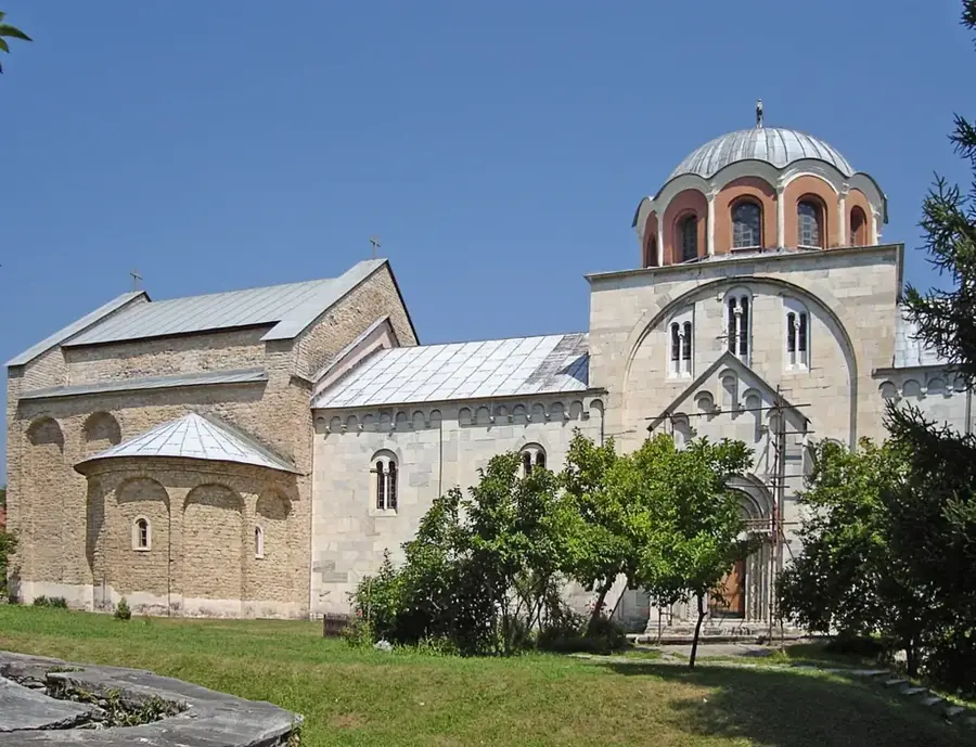 Mănăstirea Studenica — Cetatea Maglič (Serbia)