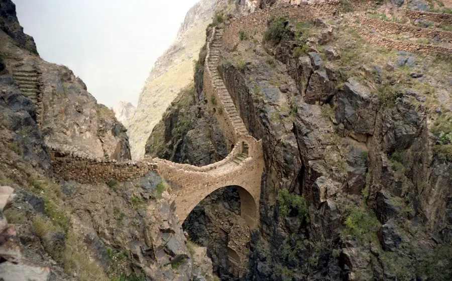 Podul Shaharah — Amran (Yemen)