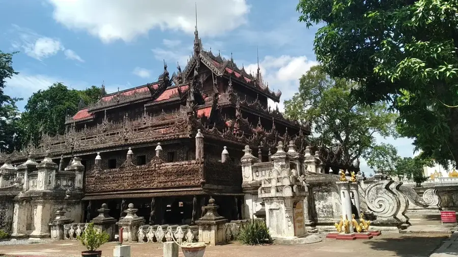 Shwenandaw-Kloster — Naypyidaw (Myanmar)