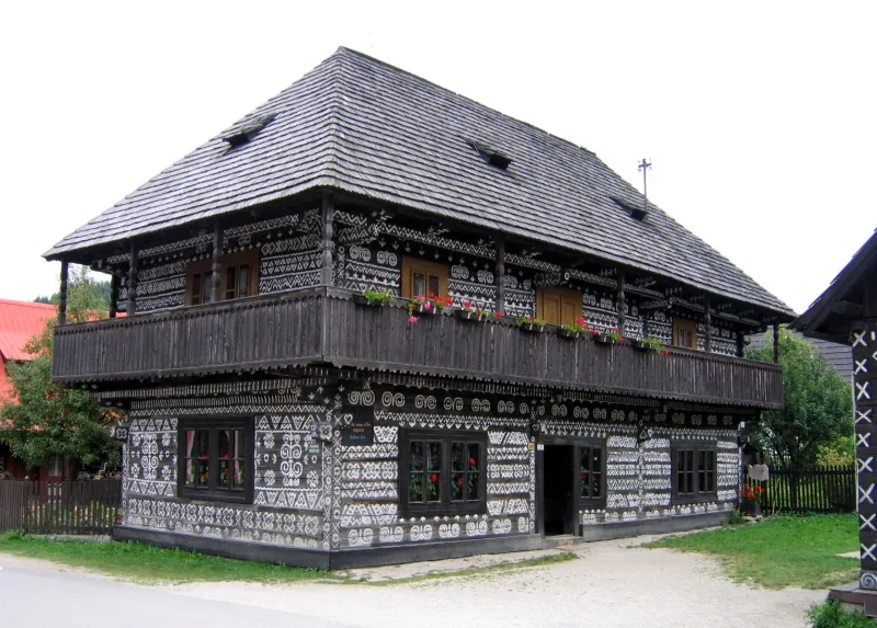 Csicsmány