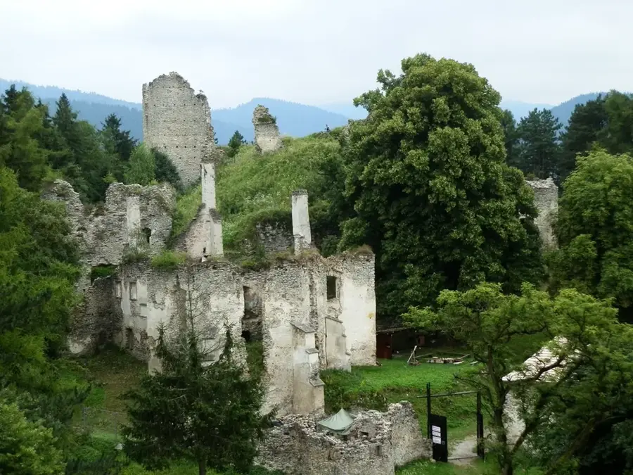 Cetatea Sklabiňa
