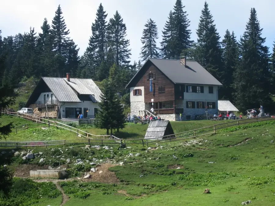 Menina planina