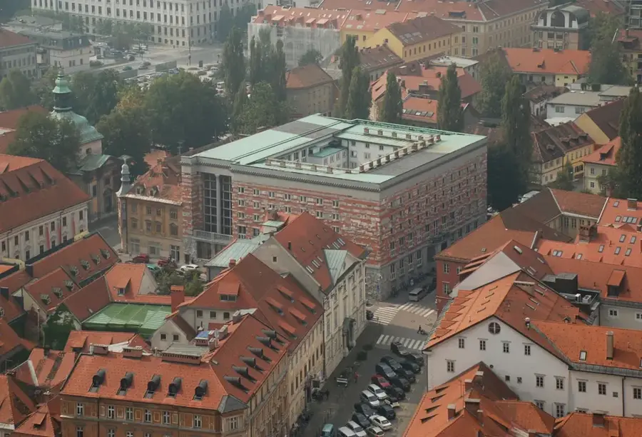 NUK-Bibliothek