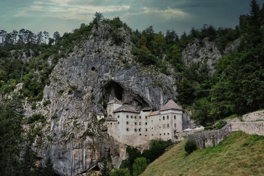 Burg Predjama