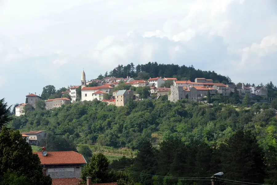 Štanjel — Trieste (Italia)