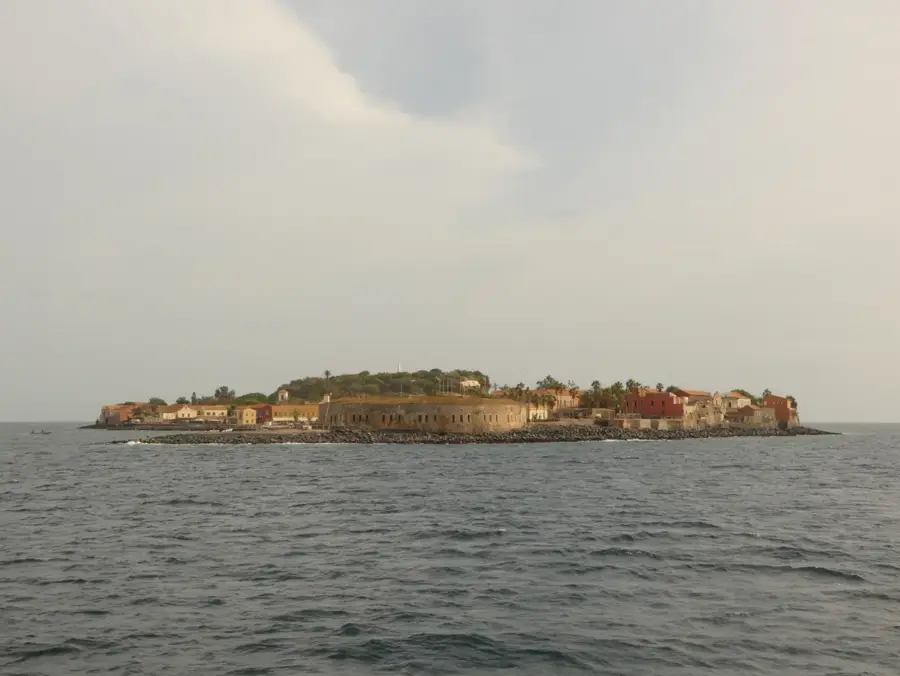 Sklavenhaus (Gorée) — Fort d'Estrées (Senegal)