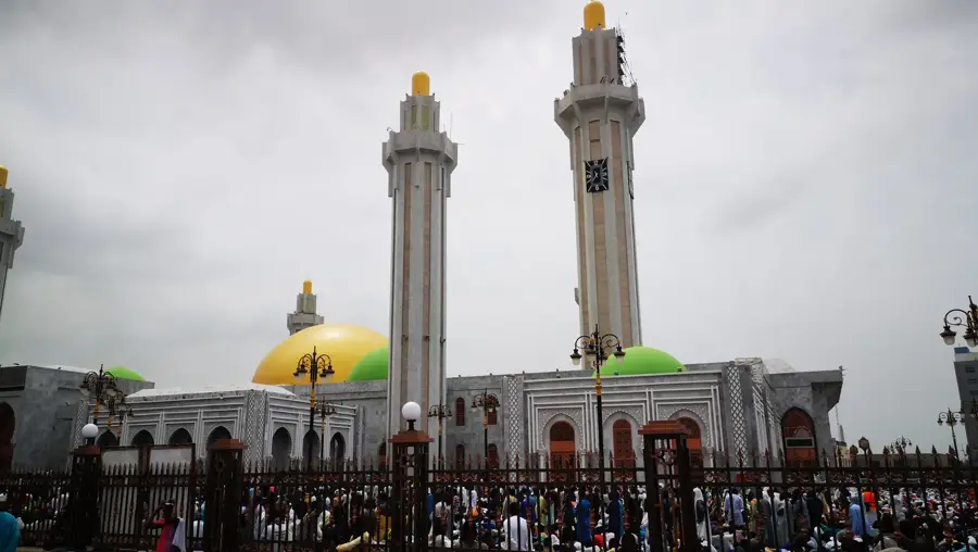 Massalikoul-Jinaan-Moschee — Lac Rose (Senegal)
