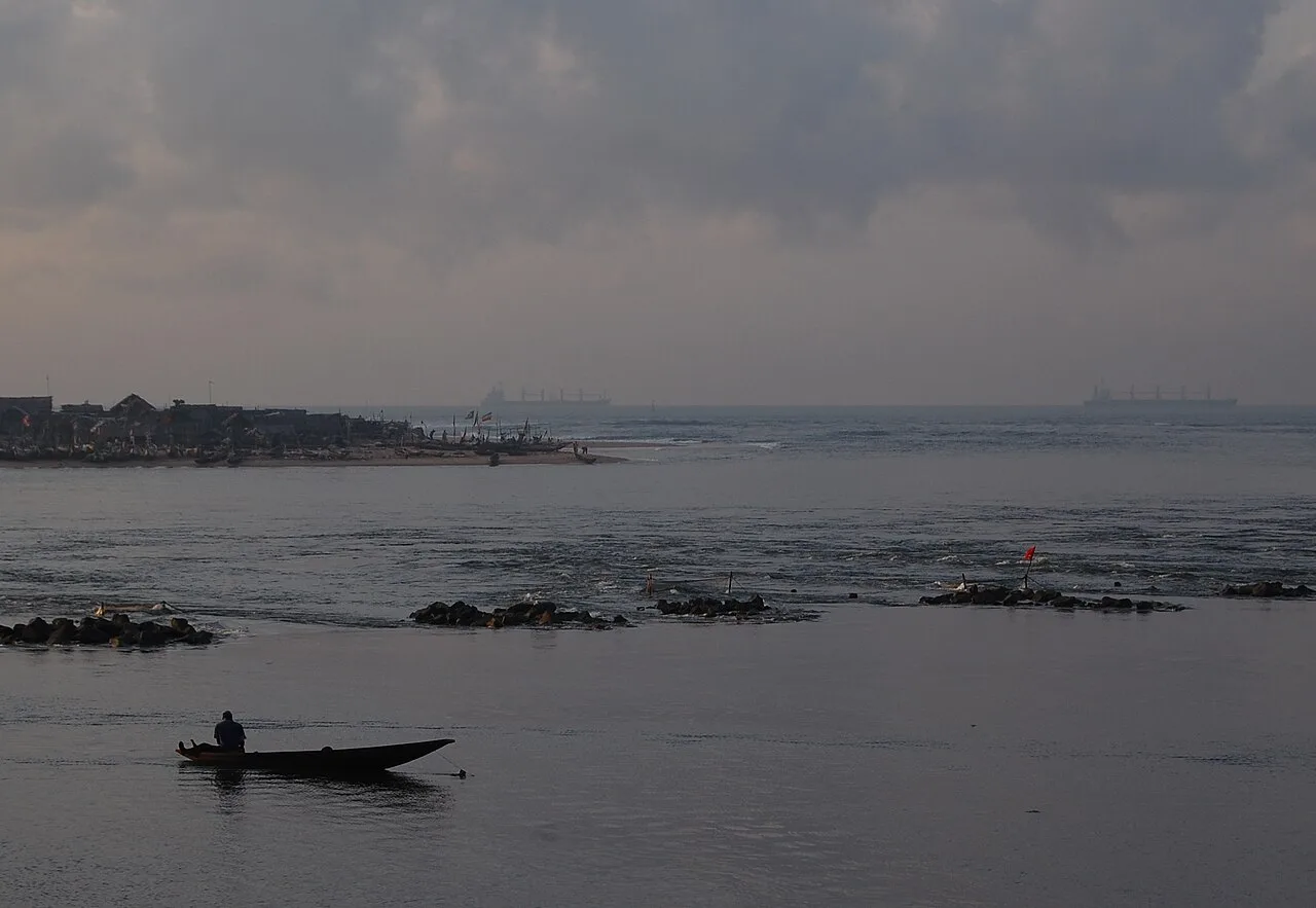 Berăria SOBEBRA Cotonou — Podul Cinquantenaire (Benin)
