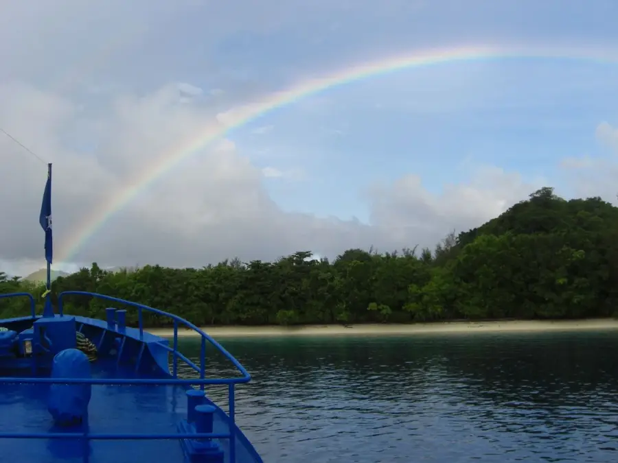 Tulagi — Ontong Java Atoll (Salomonen)