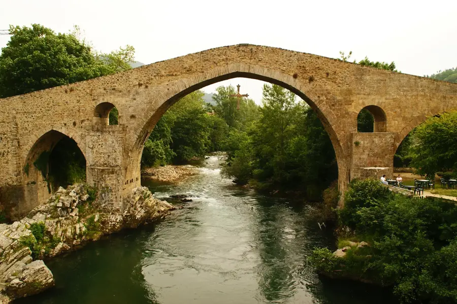 Cangas de Onís — Potes (Spanien)