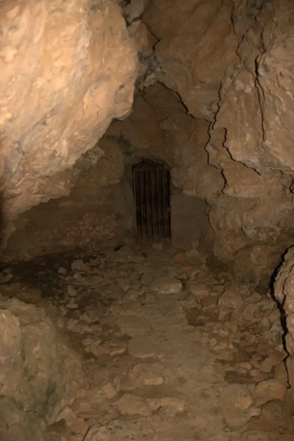 Cueva de los Casares