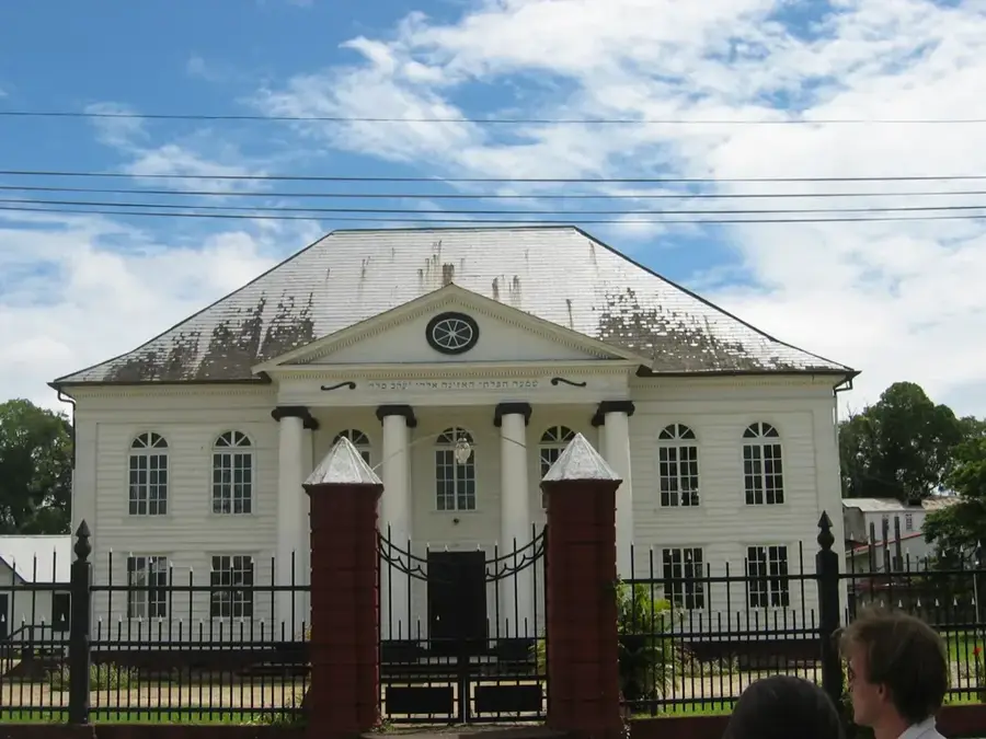 Sinagoga Neveh Shalom — Tourtonne (Suriname)