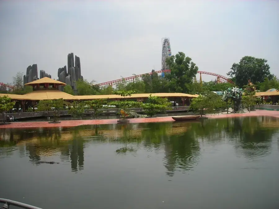 Parcul tematic Suối Tiên