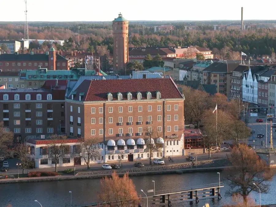 Trollhättan — Viken (Sweden)