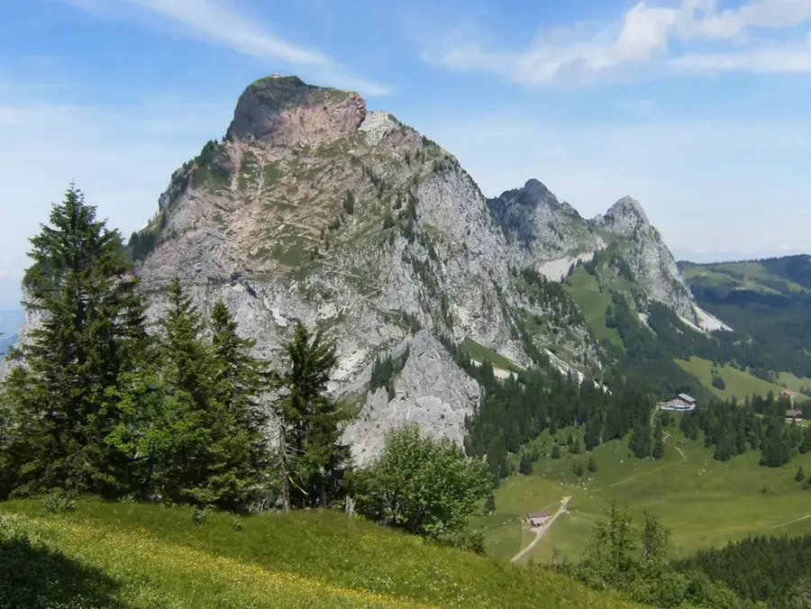 Grosser Mythen — Glarus Nord (Elveția)