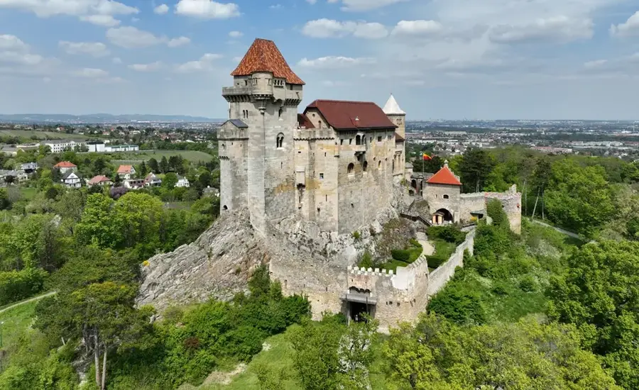 Ruinele castelului Grünfels — Wil (Elveția)