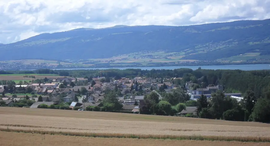 Yvonand — Val-de-Ruz (Elveția)