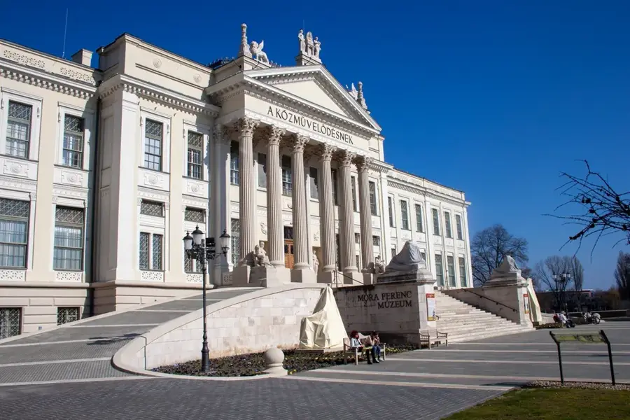Seghedin – oraș