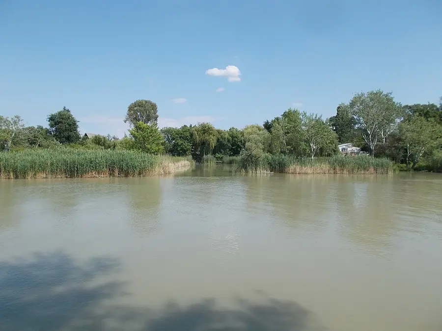 Taksony — Bugyi (Ungarn)