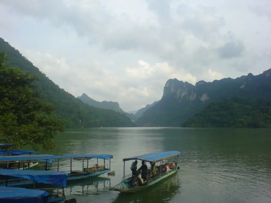 Dealurile de ceai din Thái Nguyên — Cao Bằng (Vietnam)
