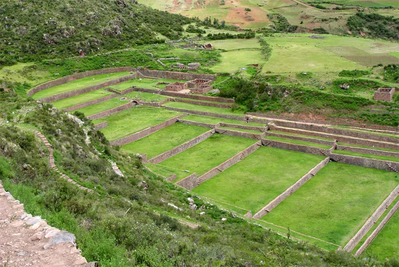 Tipón — Moray (Peru)