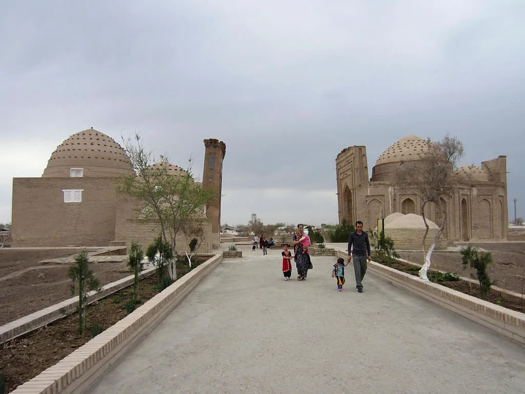 Törebeg Hanym Mausoleum — Tekesh Mausoleum (Turkmenistan)