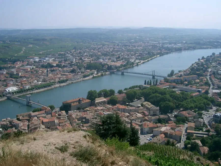 Tournon-sur-Rhône – oraș