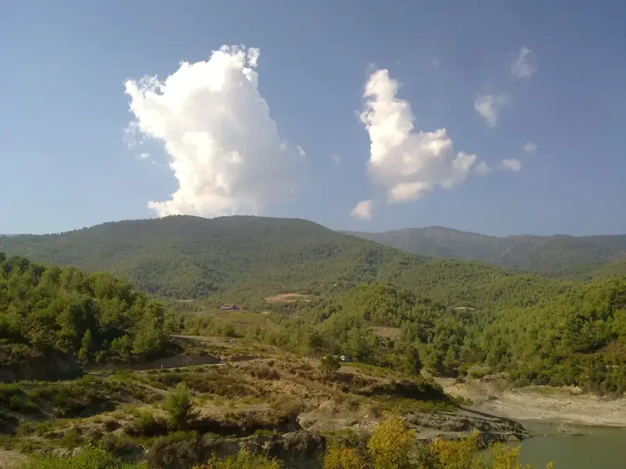 Nur Mountains