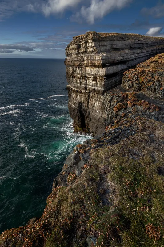 Tumani Tenda Cliffs