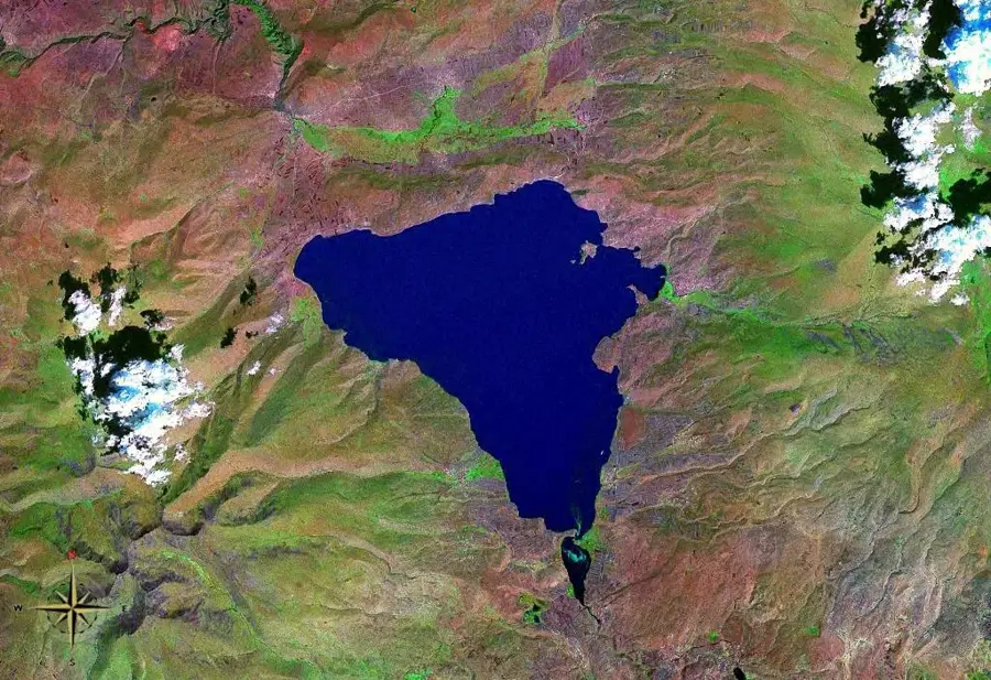 Lake Çıldır — Lake Arpi (Armenia)