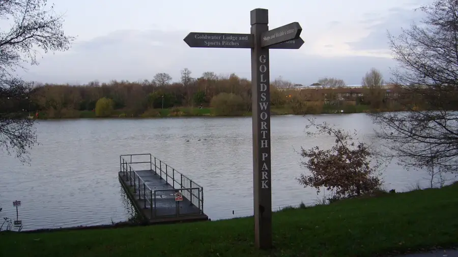 Goldsworth Park – oraș