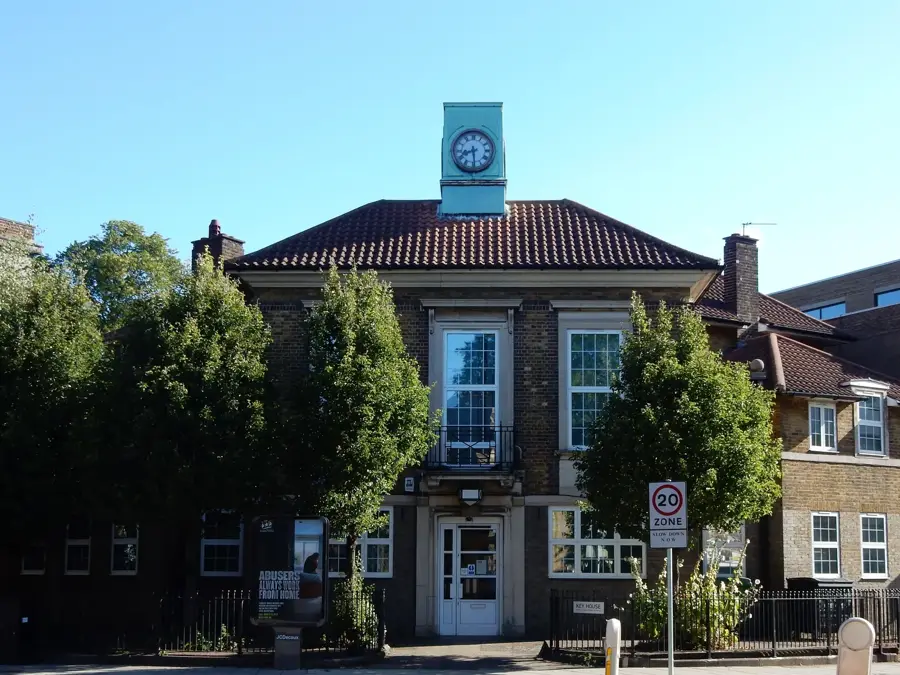 Yiewsley — Ash (Regatul Unit)