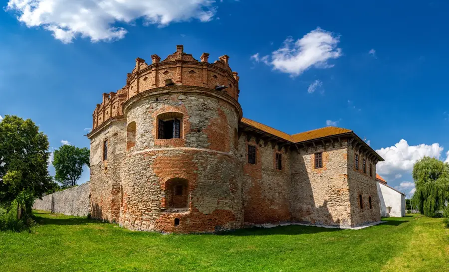 Starokostiantyniv Castle